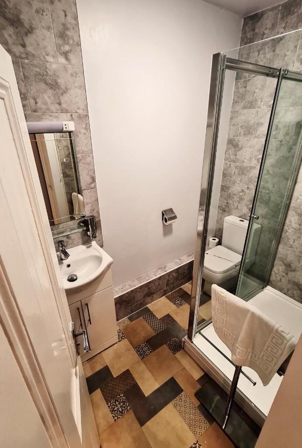 The Albert Hotel Шрусбері Екстер'єр фото